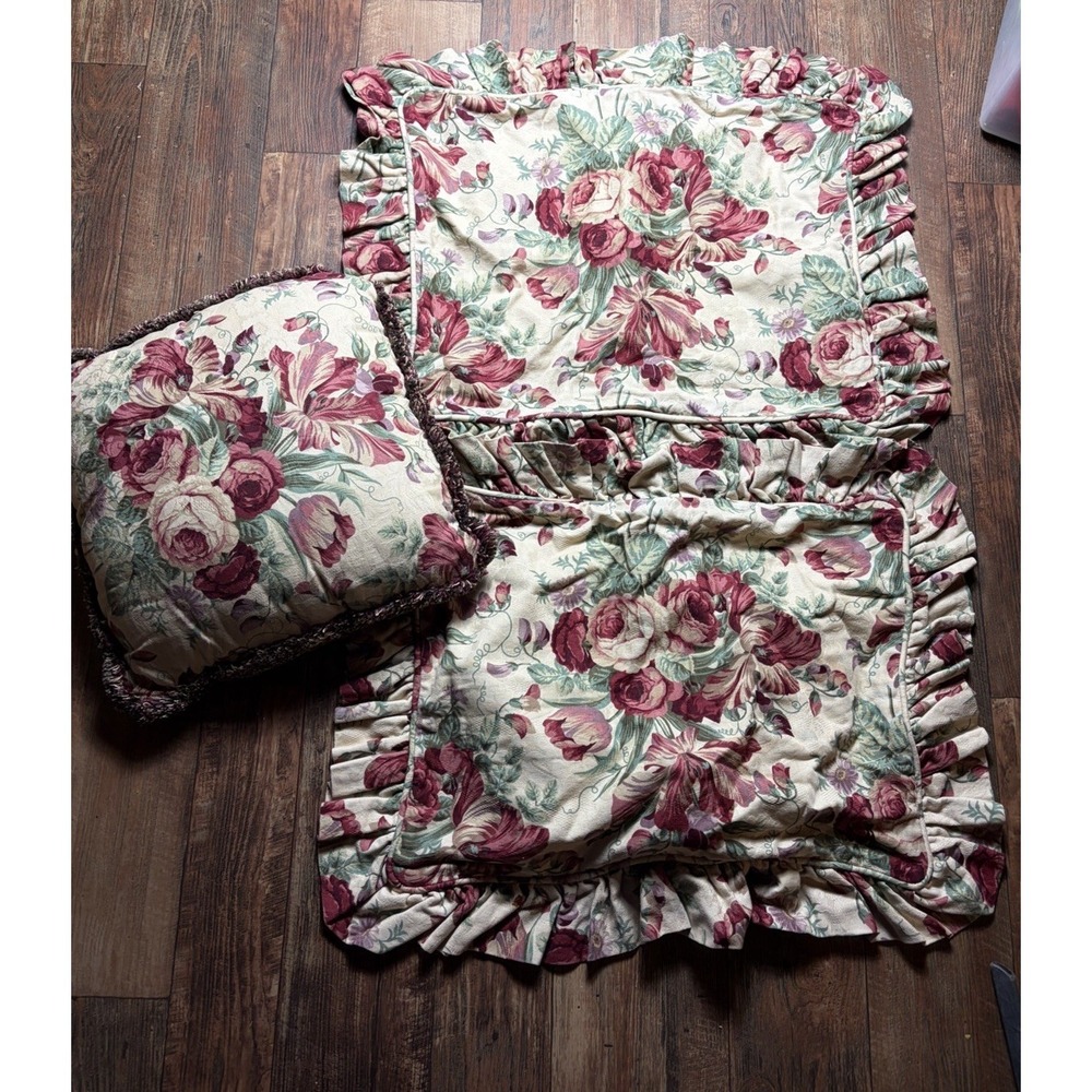 2 Waverly Red NORFOLK ROSE Ruffle Pillow Sham ~ Standard ~ 1 Pillow
